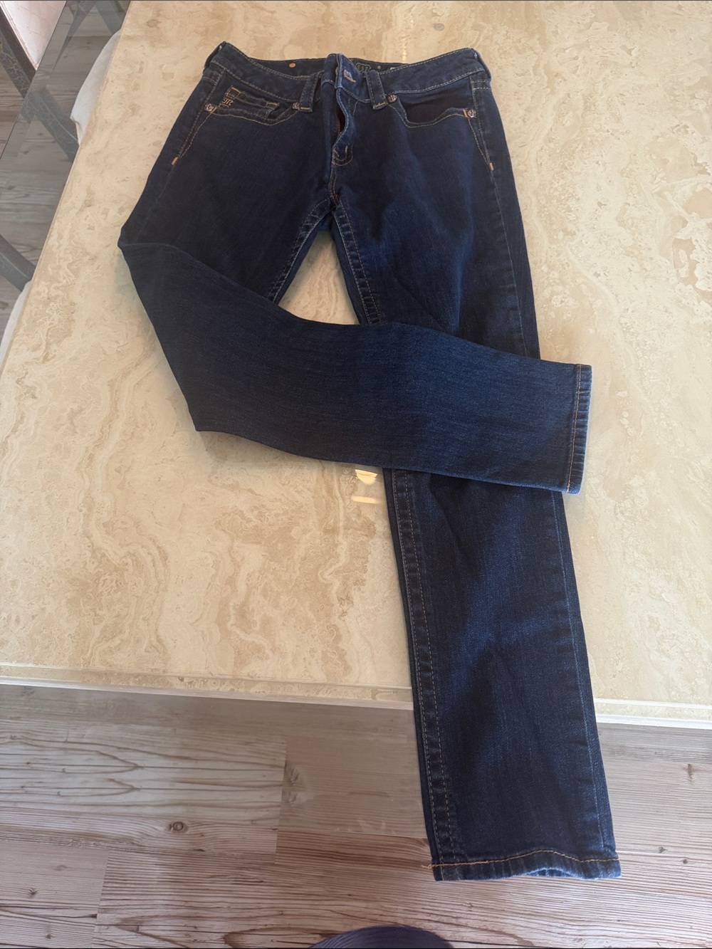 Classic Women’s Dark Blue Slim Jeans